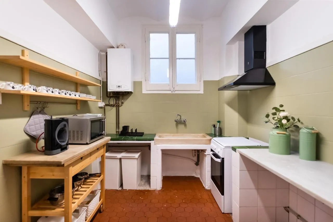 Modernist Apartment For Large Groups In Eixample Barcelone Espagne